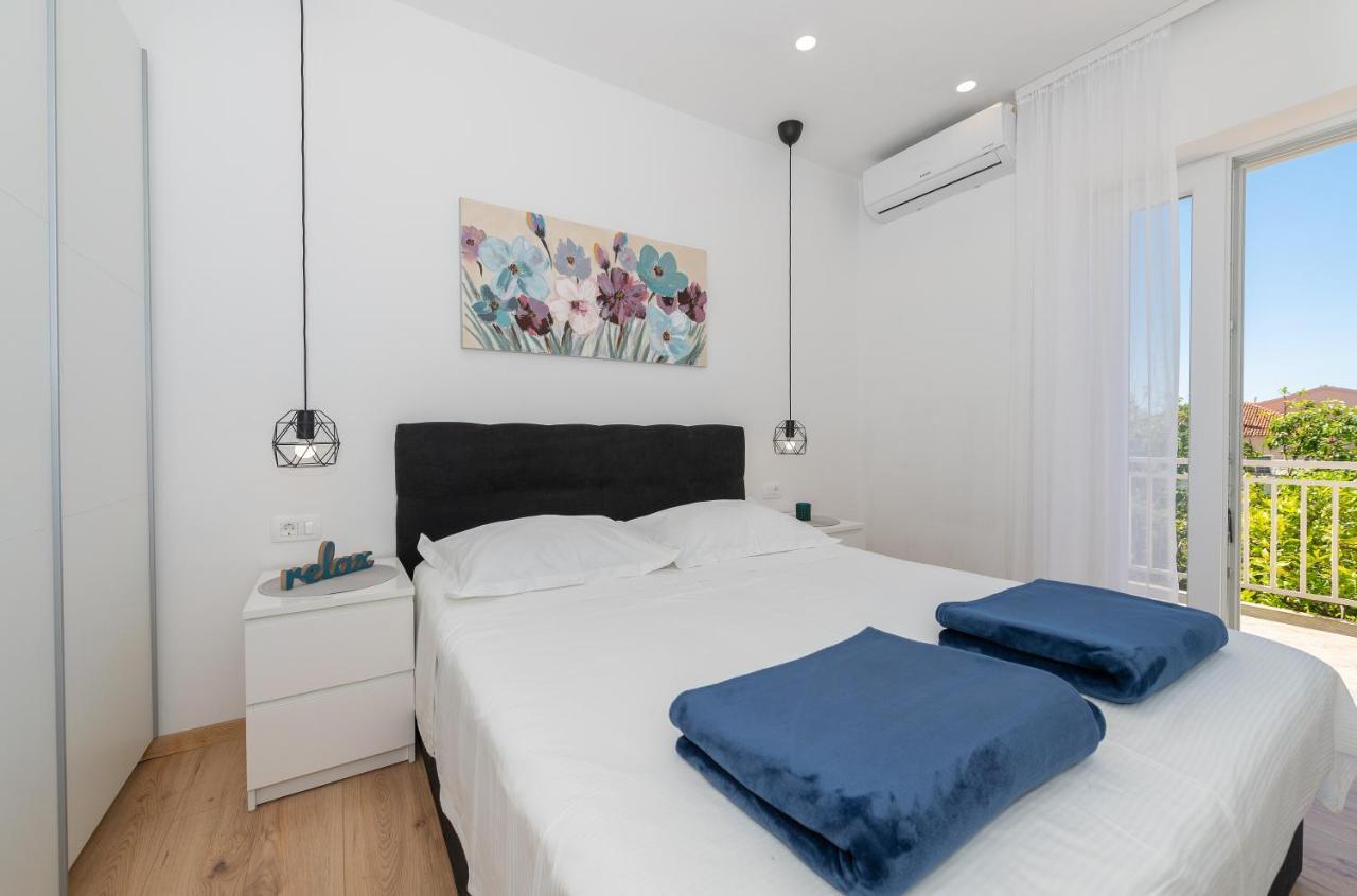 Apartmani Sani Макарска Экстерьер фото
