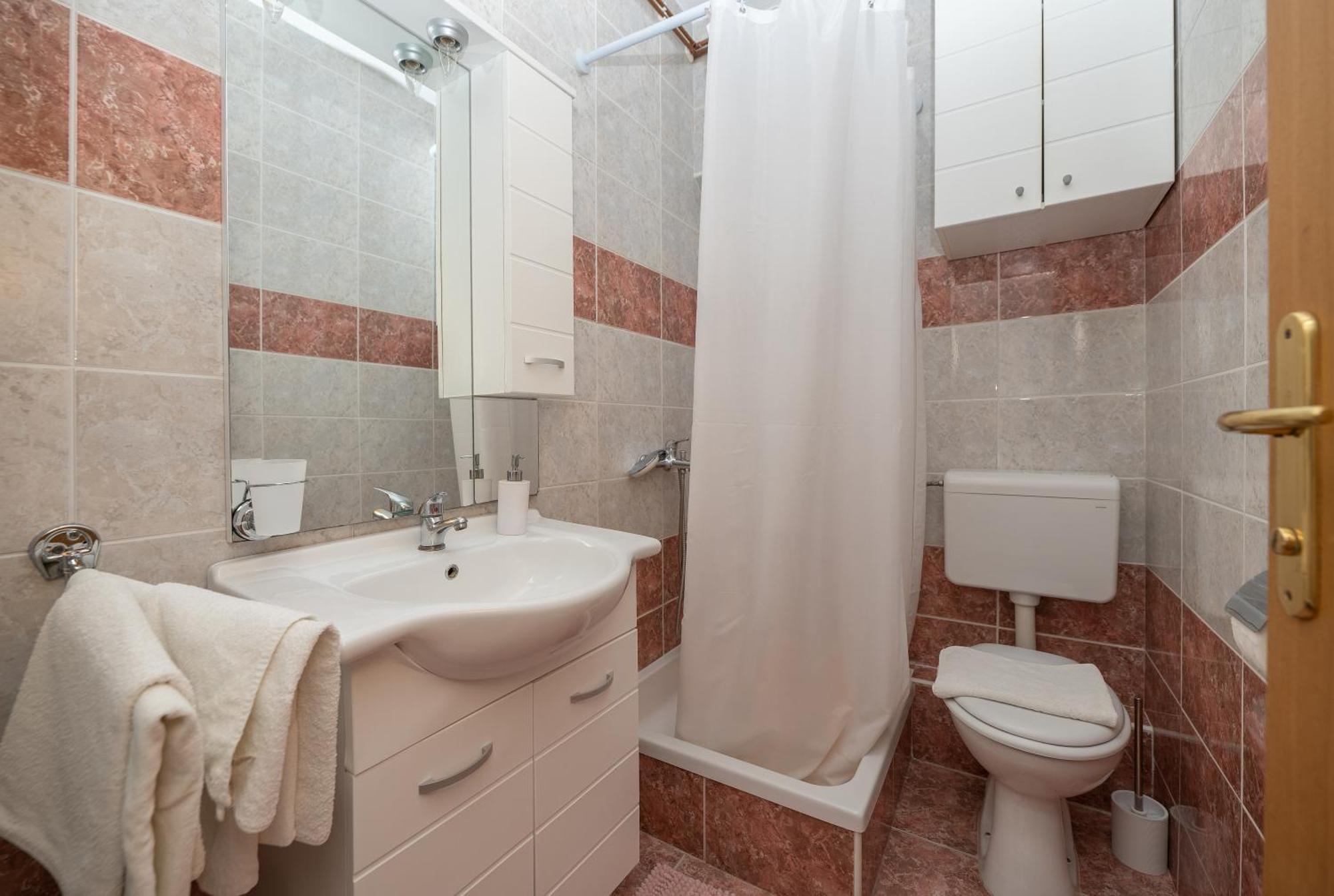 Apartmani Sani Макарска Экстерьер фото