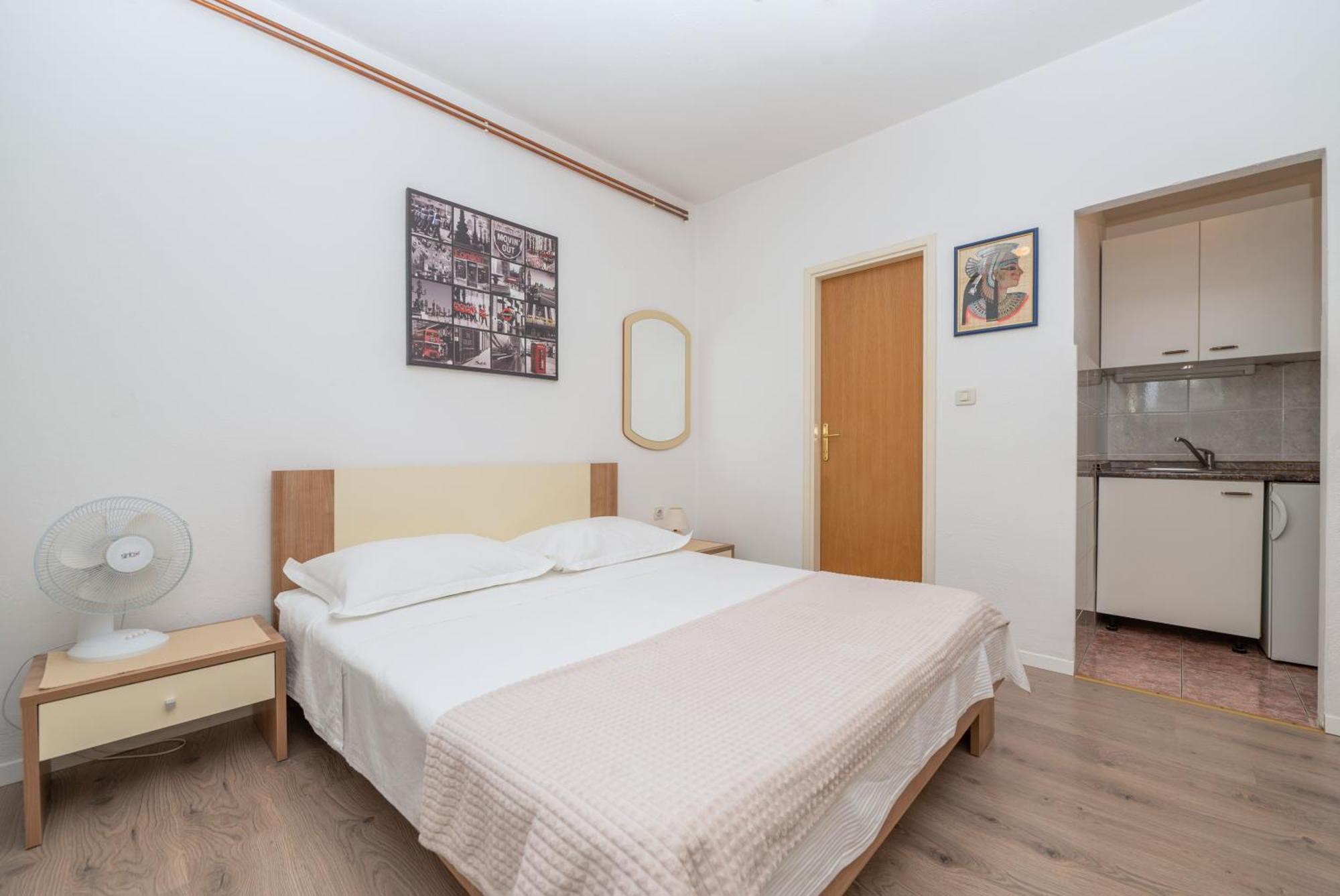 Apartmani Sani Макарска Экстерьер фото