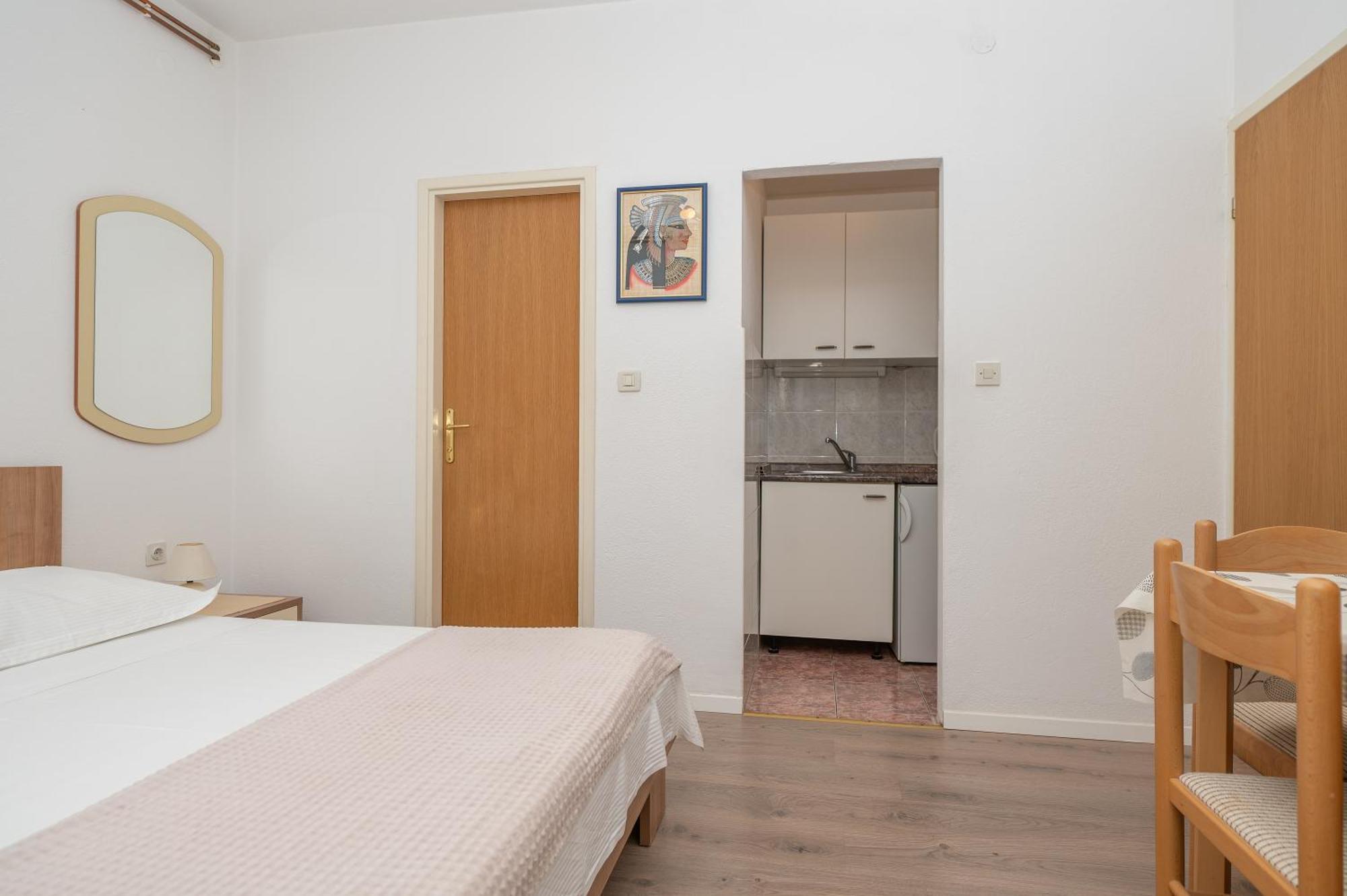 Apartmani Sani Макарска Экстерьер фото