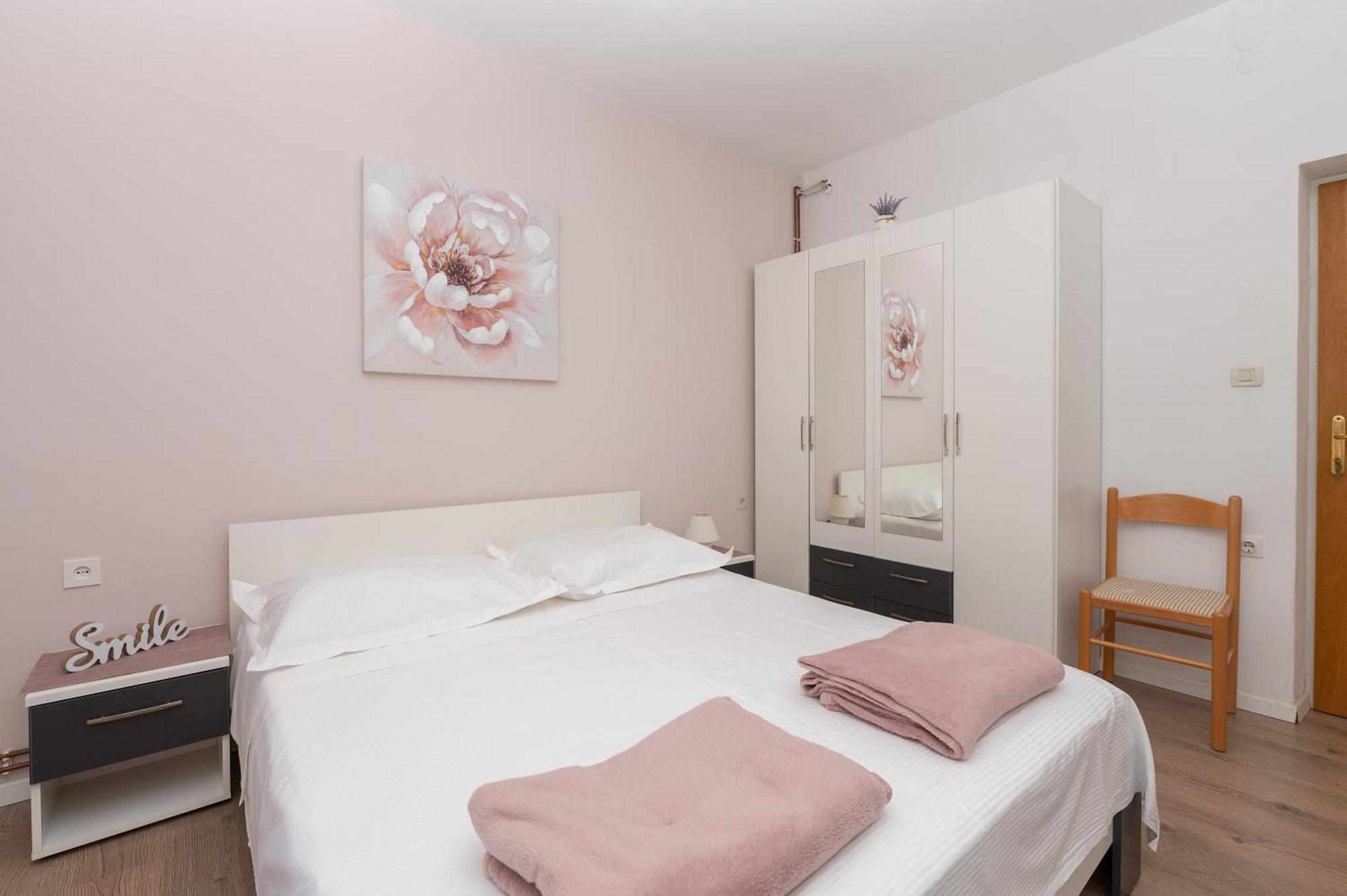Apartmani Sani Макарска Экстерьер фото