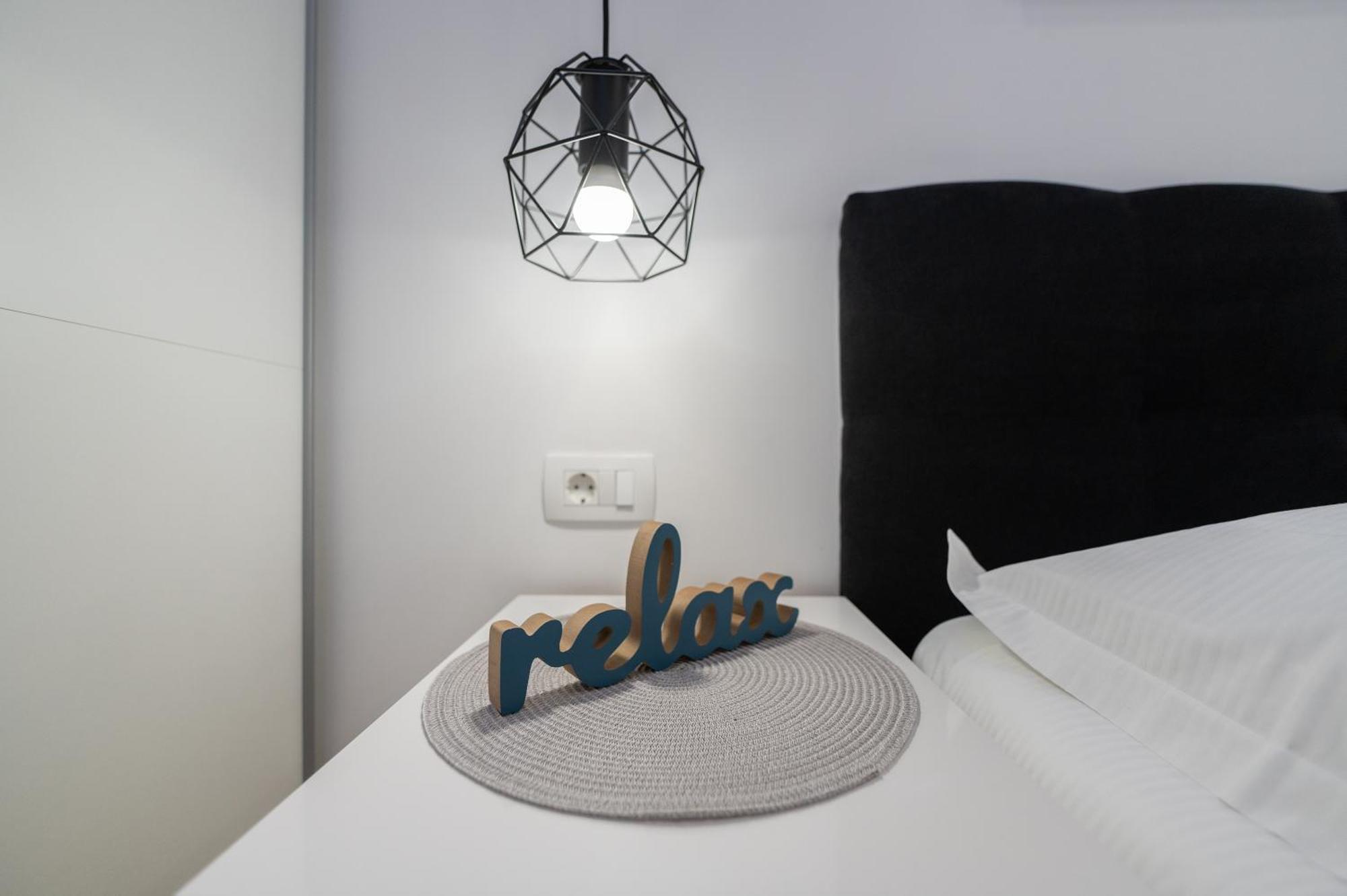 Apartmani Sani Макарска Экстерьер фото